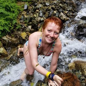 Meet your Posher, Lizzy